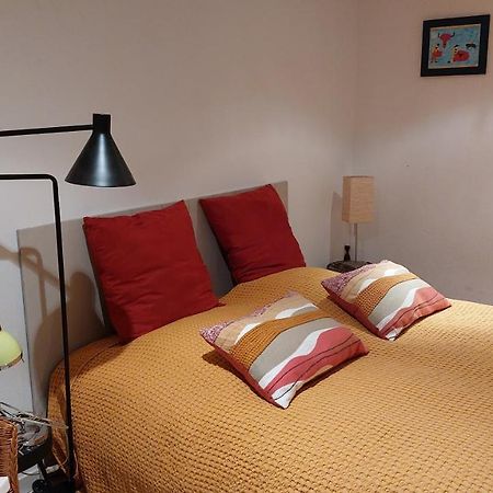 studio rue ménard près de la tour magne Nîmes Esterno foto